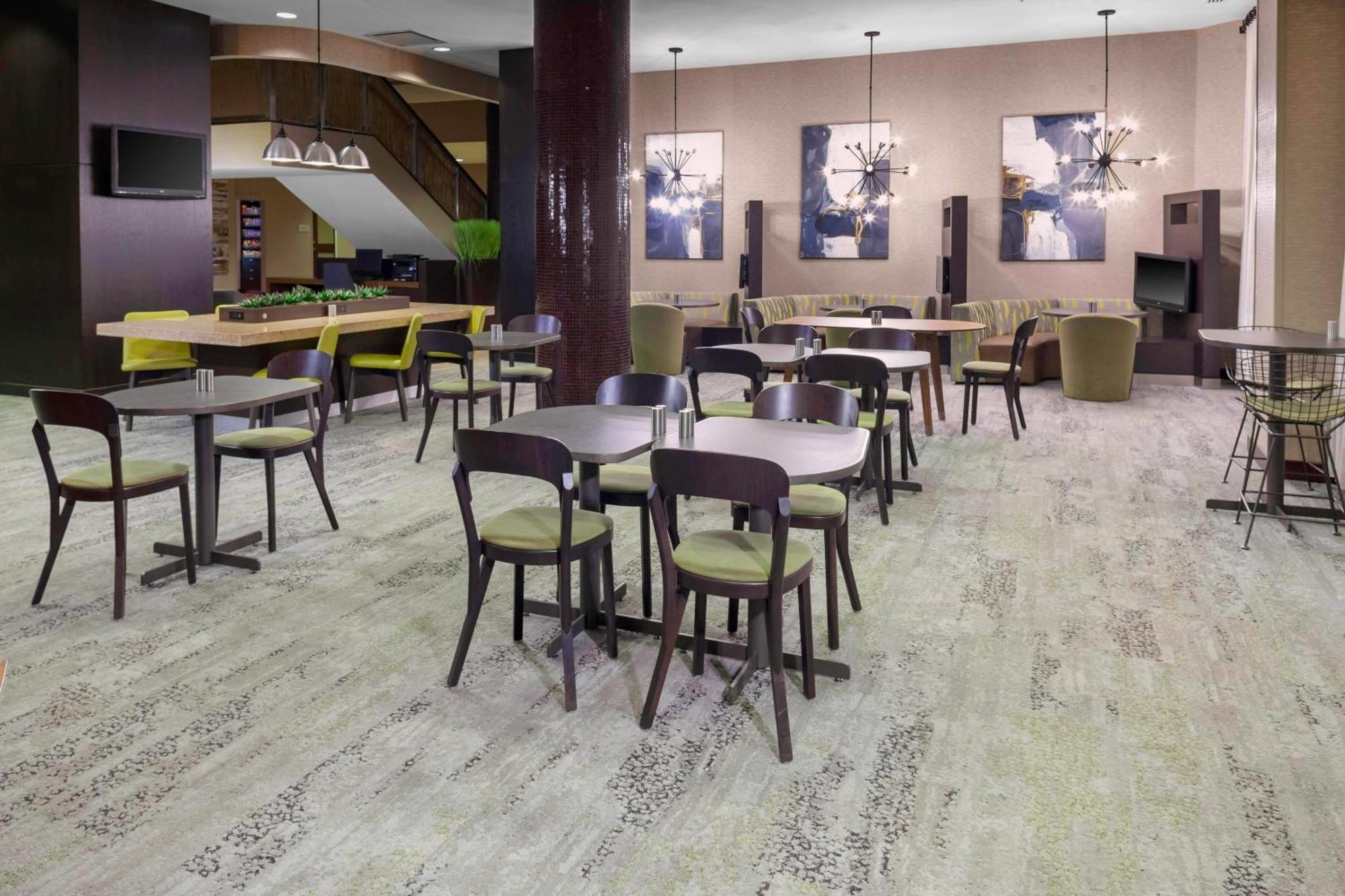 Hotel Courtyard Downtown 3*